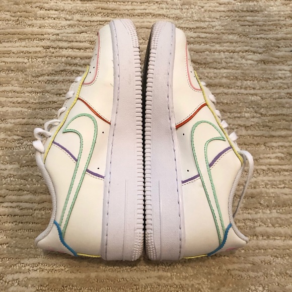Custom white Air Force 1s - Picture 3 of 8